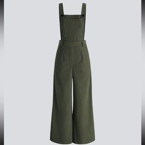 Corduroy wide leg jumpsuit in dark green from Cider size medium